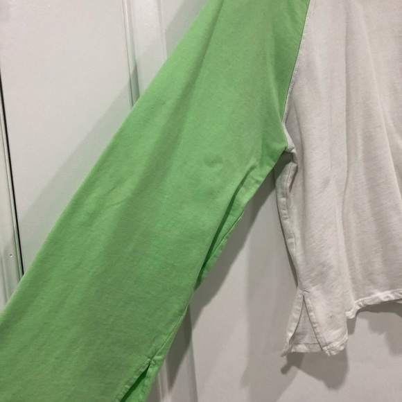 Cropped Baseball Long-sleeve with Flared Arms - Picture 2 of 2